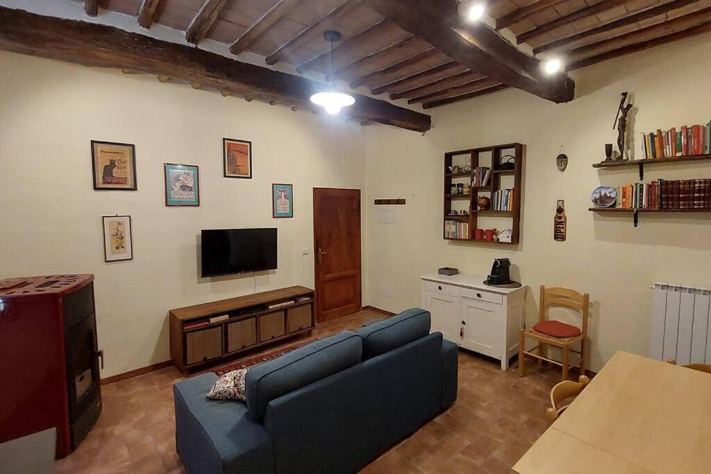 Piccolo Appartamento Monticiano Exterior foto